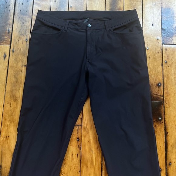 Lululemon Men’s 36x32 ABC Pant Classic Black Stretch Performance Comfort M5426S - Picture 1 of 10